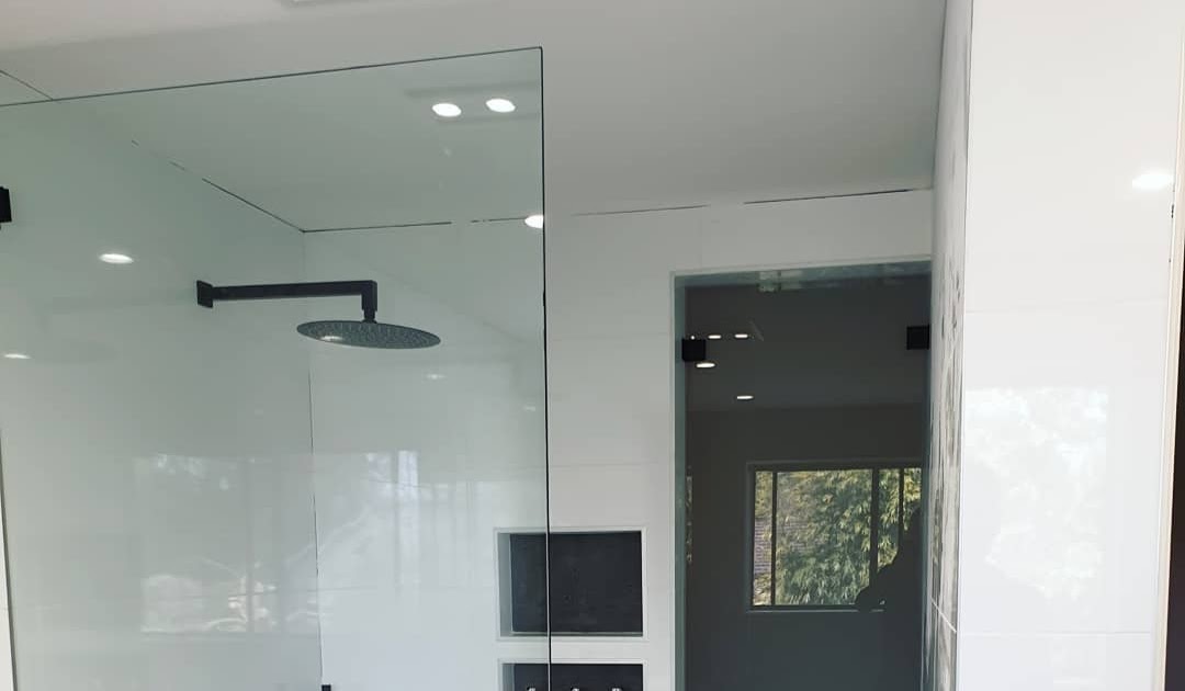 Seven Incredible Benefits Of Frameless Shower Screen Sydney For Bathrooms