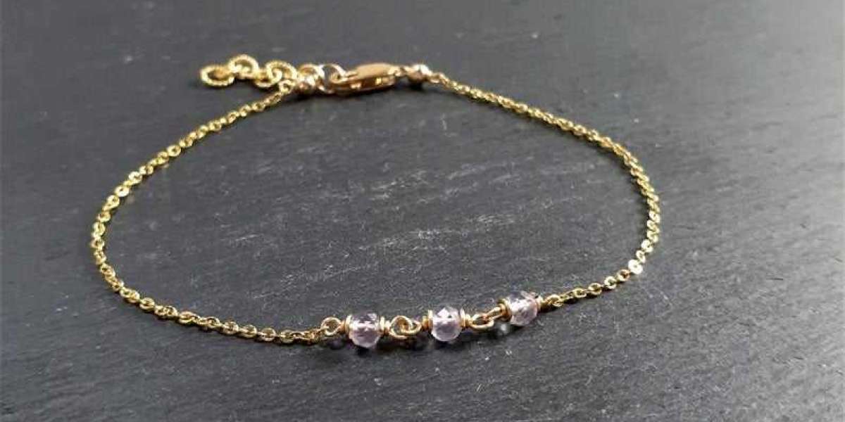 Enchanting Moonstone Anklets: Add a Touch of Magic to Your Style